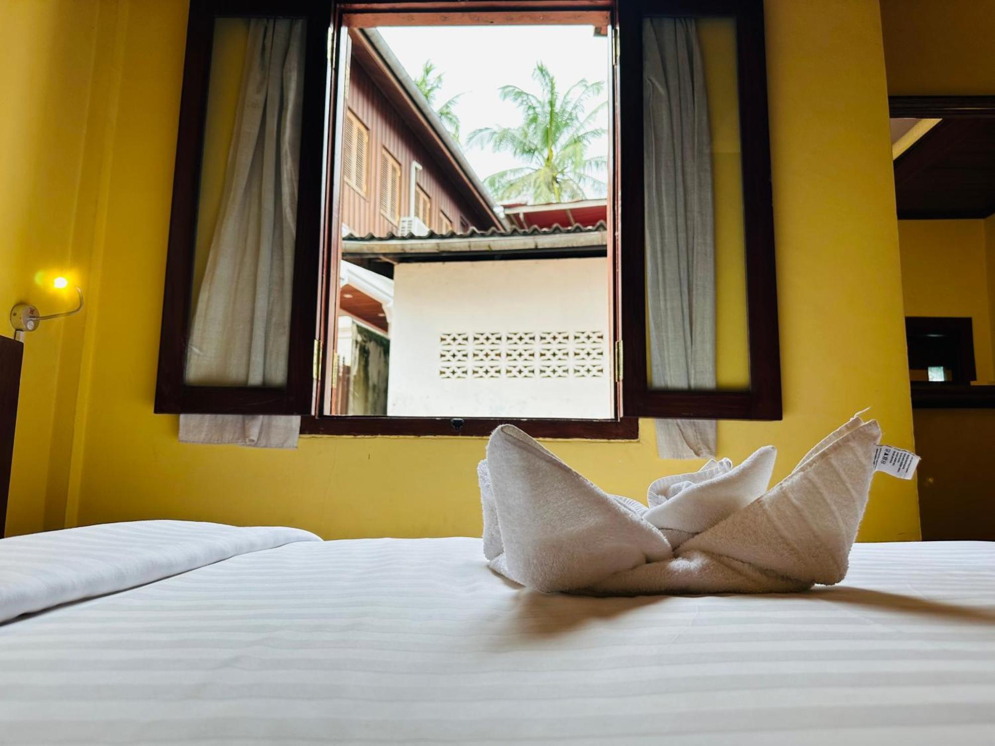 Villa Phonethip Mekong Riverside Луанг Прабанг Екстериор снимка