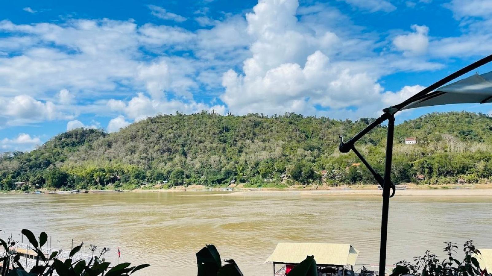 Villa Phonethip Mekong Riverside Луанг Прабанг Екстериор снимка