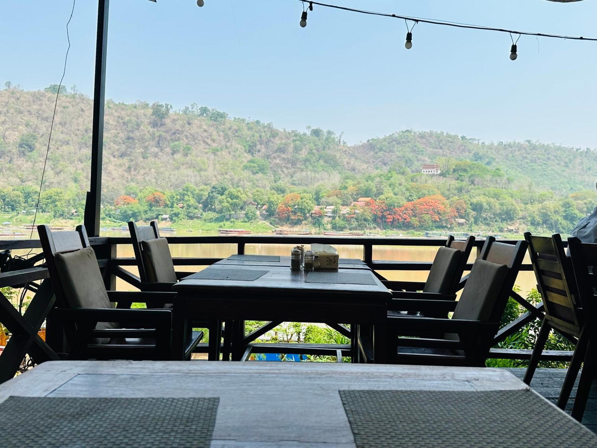 Villa Phonethip Mekong Riverside Луанг Прабанг Екстериор снимка