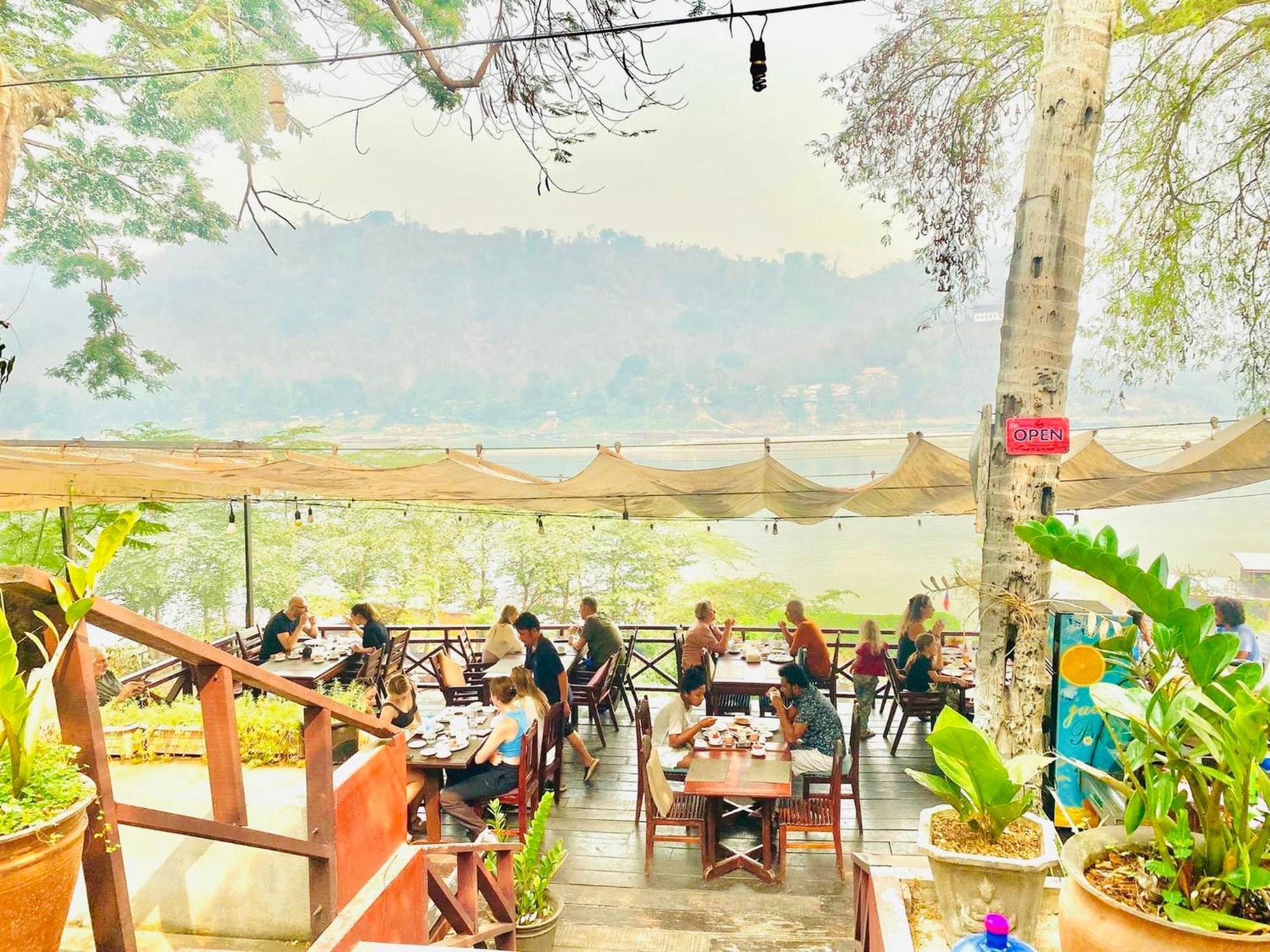 Villa Phonethip Mekong Riverside Луанг Прабанг Екстериор снимка